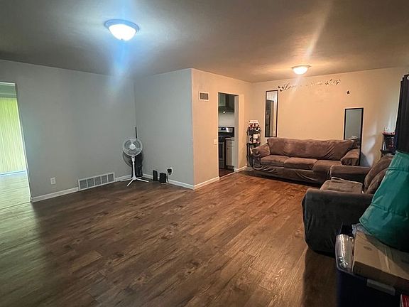 2nd image of 10700 Vorhof Dr