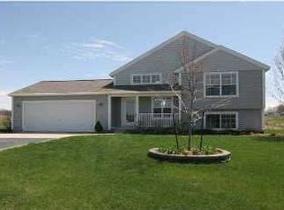 2156 Avalon View Dr NE, Cedar Springs, MI