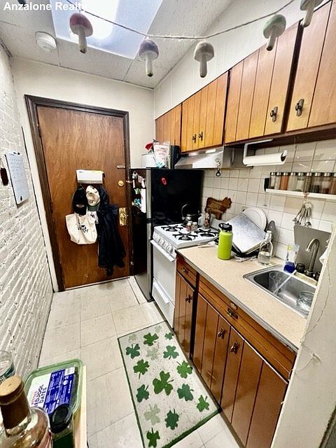 1st image of 23 Sheafe St #1-R