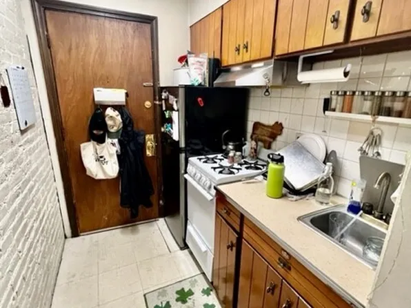 23 Sheafe St #1-R, Boston, MA 02113