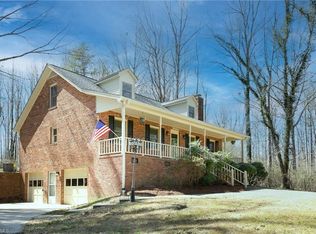 749 Hogan Rd, Greensboro, NC 27406