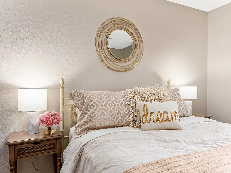 1043 Grand Junction Dr — Photo 35