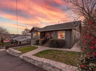 18784 Pine St, Tuolumne, CA 95379
