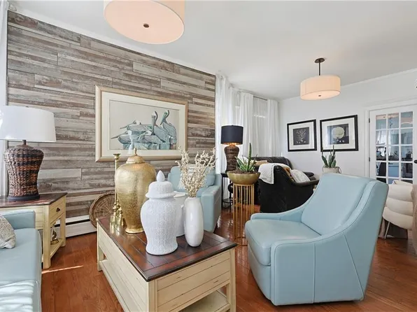 133 Trenton St, Pawtucket, RI 02860