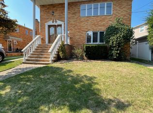 3687 Hylan Blvd, Staten Island, NY 10308