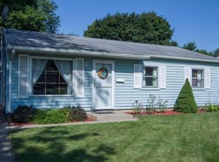 3806 E 39th Ct, Des Moines, IA 50317