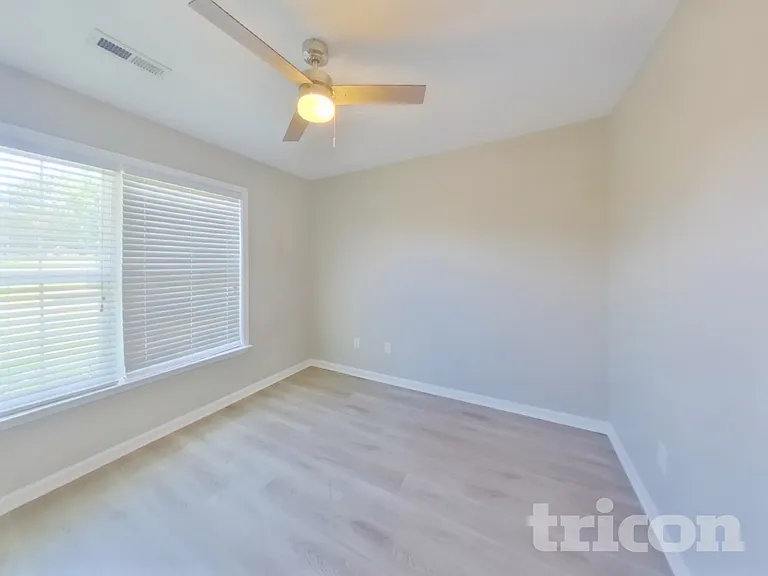707 Patriot Ln — Photo 14