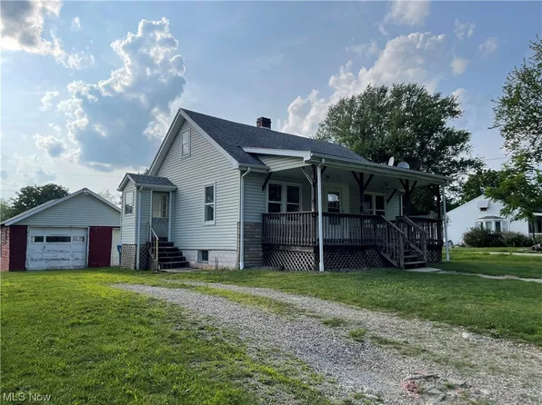 3174 Colopy St, Akron, OH 44319
