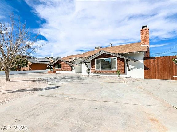 3rd image of 1925 E Oakey Blvd