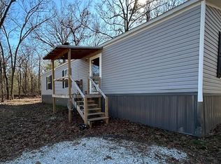 9222 Goldfinch Rd, Neosho, MO 64850