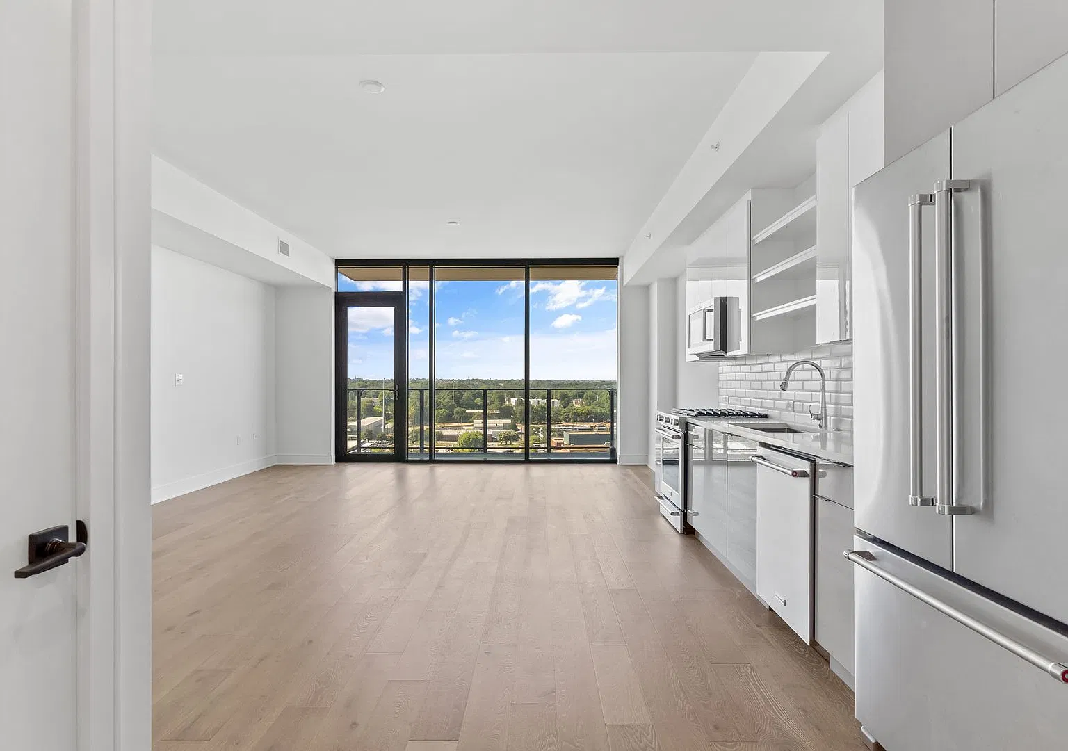 Studio Apartment in West Midtown! — Photo 3