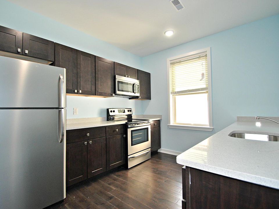 1st image of 1407-09 N 15th St #303