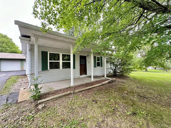 311 Harold St, Crocker, MO 65452