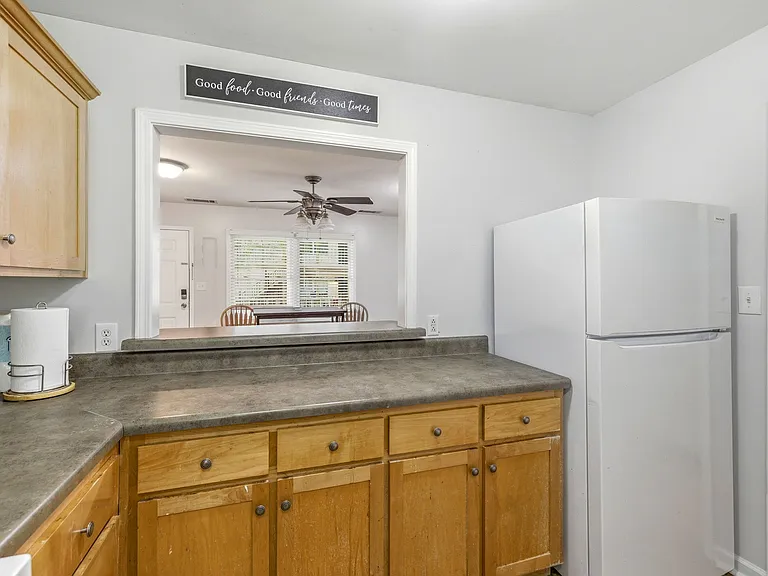 205 Pineview Dr #A — Photo 12