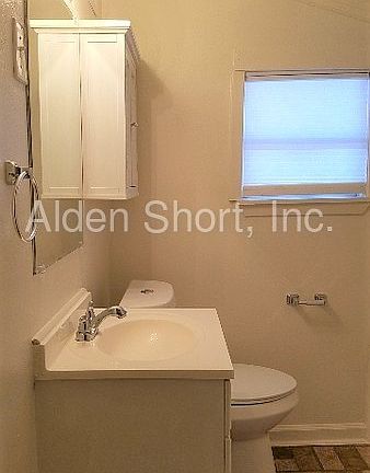 5th image of 1116 H Ave