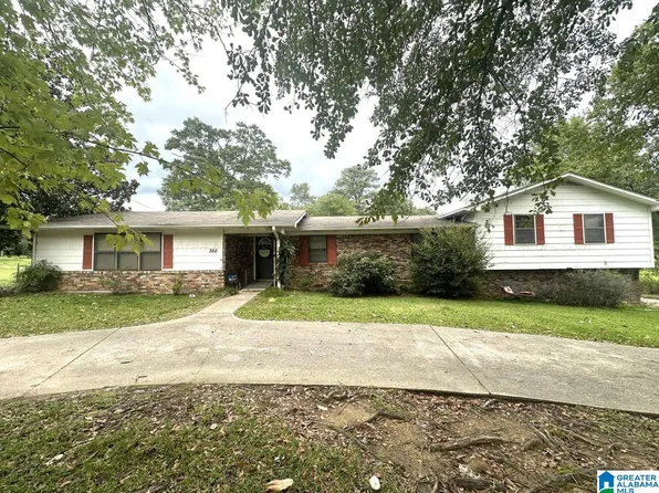 300 W Ridgewood Rd, Jasper, AL 35504