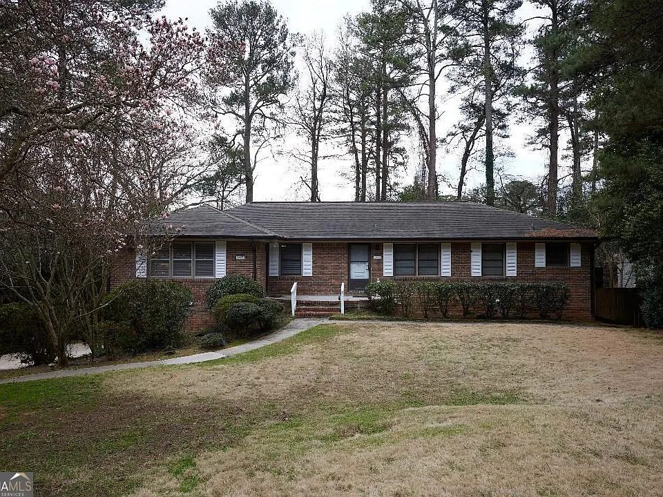 1425 Southland Vista Ct NE