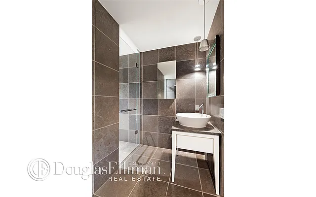 Rented by Douglas Elliman | media 19