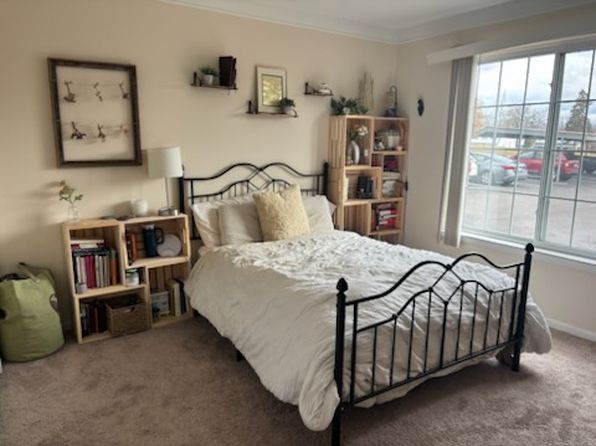 433 Fox Hills Dr S APT 2