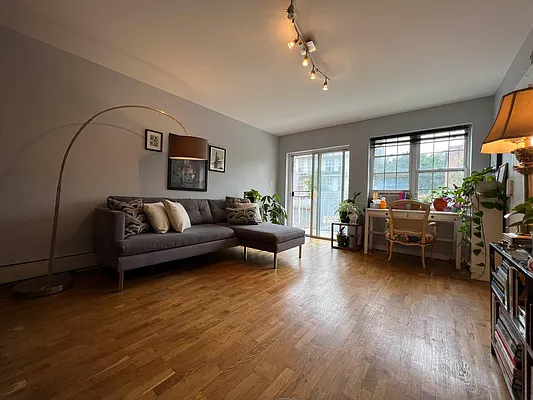 Rented by Rumah Realty Inc | media 2