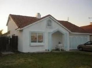 2090 Starfire Dr, Perris, CA 92571