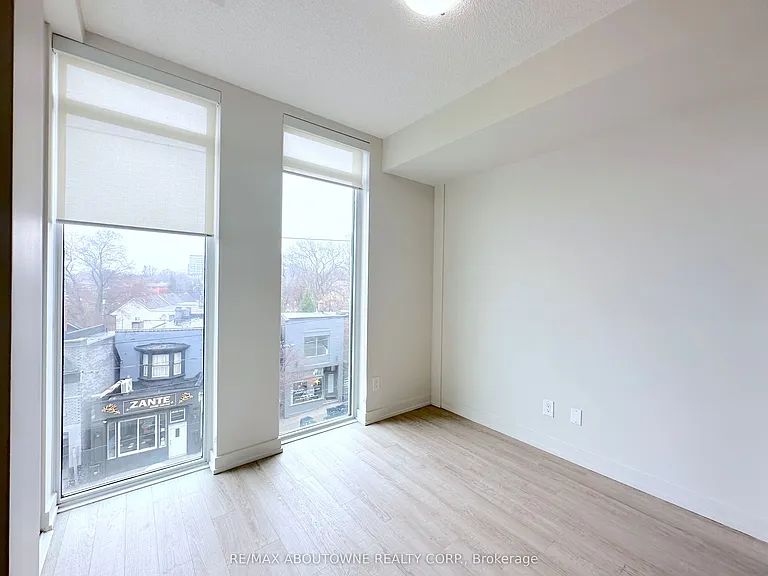 763 Woodbine Ave #406 — Photo 5