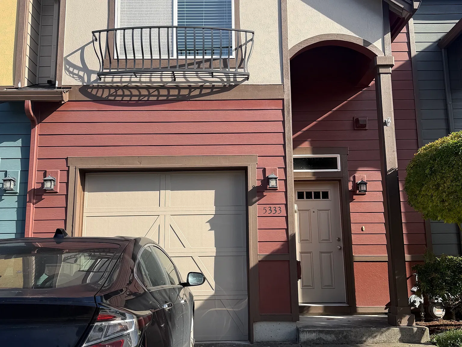 3 bed, 2.5 bath, 1406 sqft, $2,100 — Photo 1