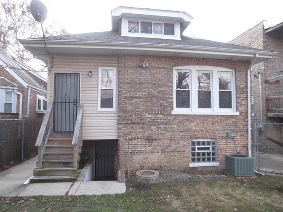2nd image of 8519 S Hermitage Ave
