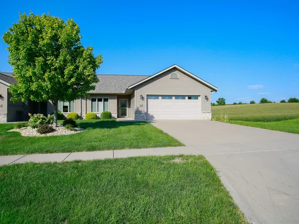 333 Valley View Dr, Lena, IL 61048