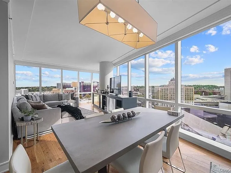 1 Renaissance Sq #24F — Photo 9