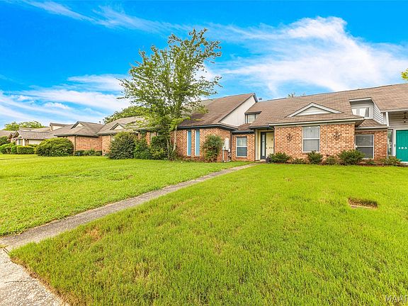 3rd image of 5929 Carmel Dr