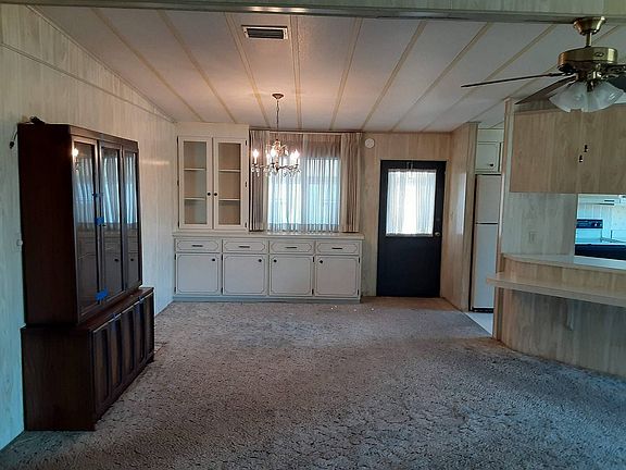 4th image of 3975 Sabal Dr