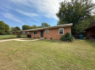 12 Wellford Dr, Little Rock, AR 72209