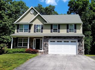 702 Kearneys Ln, Severn, MD 21144