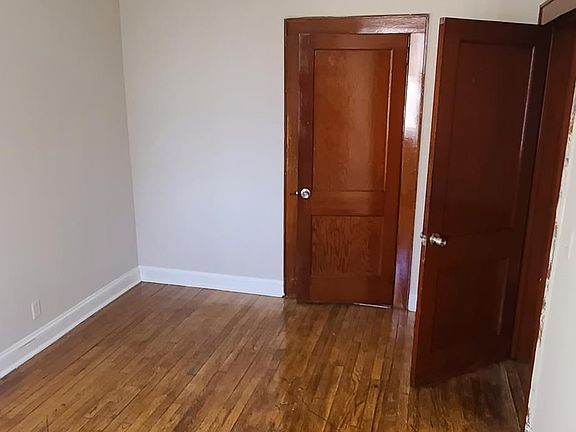 5th image of 15 Faber Pl APT 1