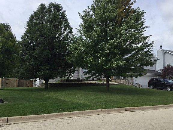 3rd image of 13322 Stamford Ln