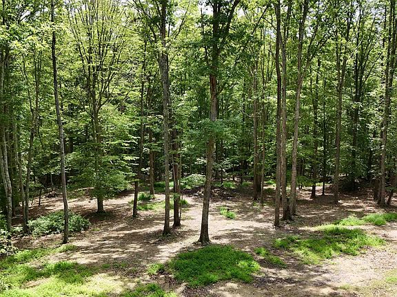 5th image of N 74 Salem Rd