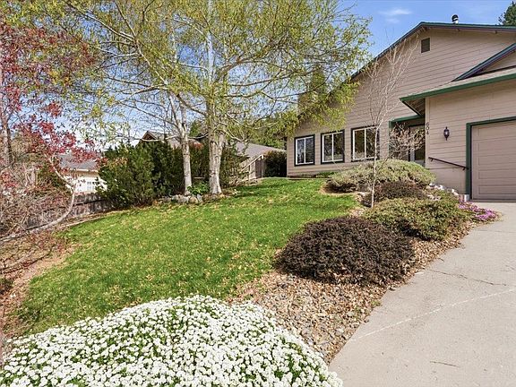 3rd image of 604 Meadow Ave
