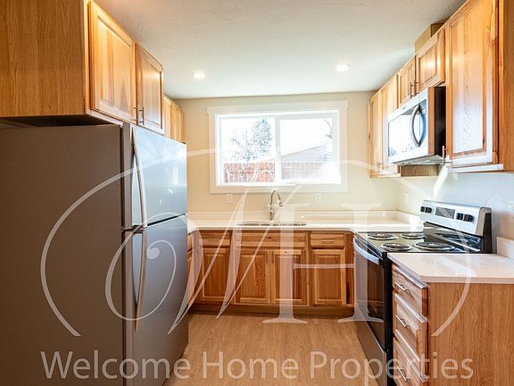4th image of 1916 Wallace St #0
