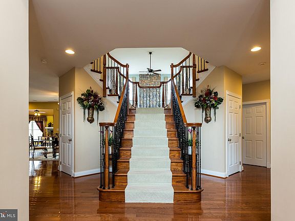 4th image of 1209 Hurlock Ct