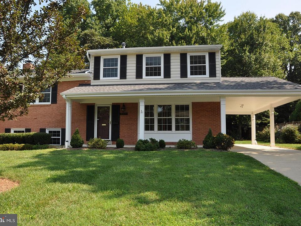 1st image of 8315 W Boulevard Dr