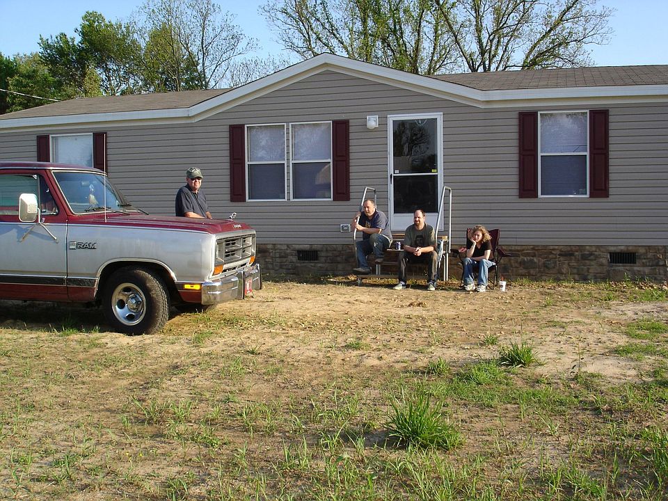 Note: Picture Take in 2009 Now has Grass!