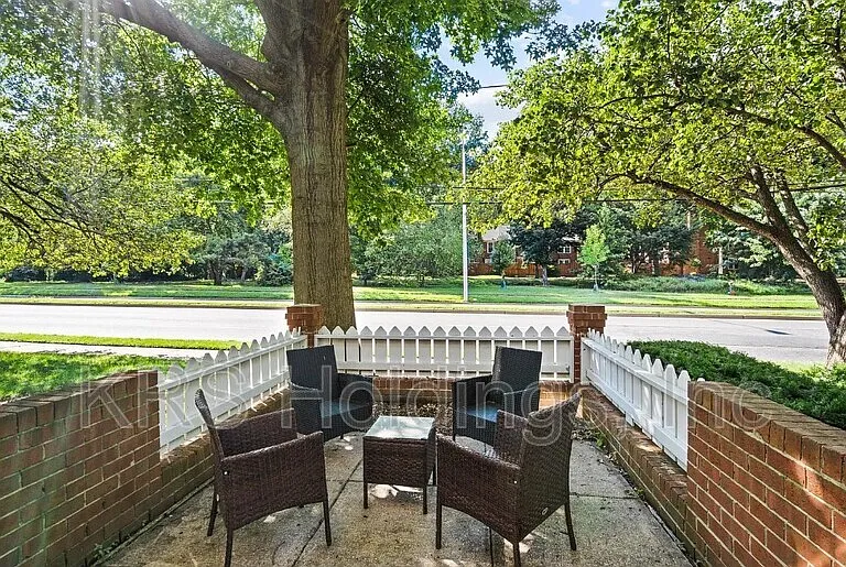 2515 S Walter Reed Dr #C — Photo 13