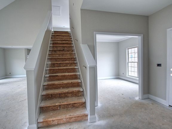 2nd image of 2315 Tredwell Ave #125