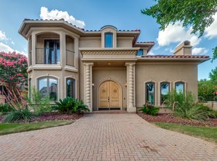 2121 Royal Dominion Ct, Arlington, TX 76006