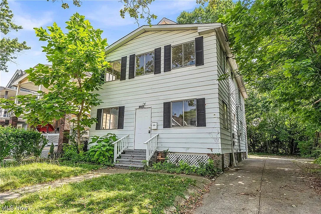 2 bed, 1000 sqft, $1,000 — Photo 1