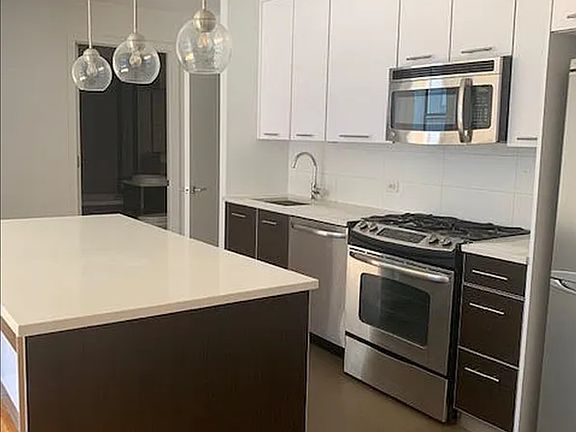 2nd image of 123 Parkside Ave APT 5J