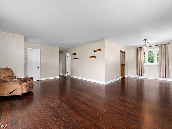 5th image of 6860 Murray Ridge Rd