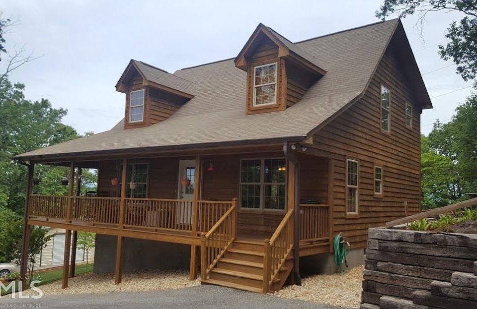 1st image of 725 Woodlawn Dr
