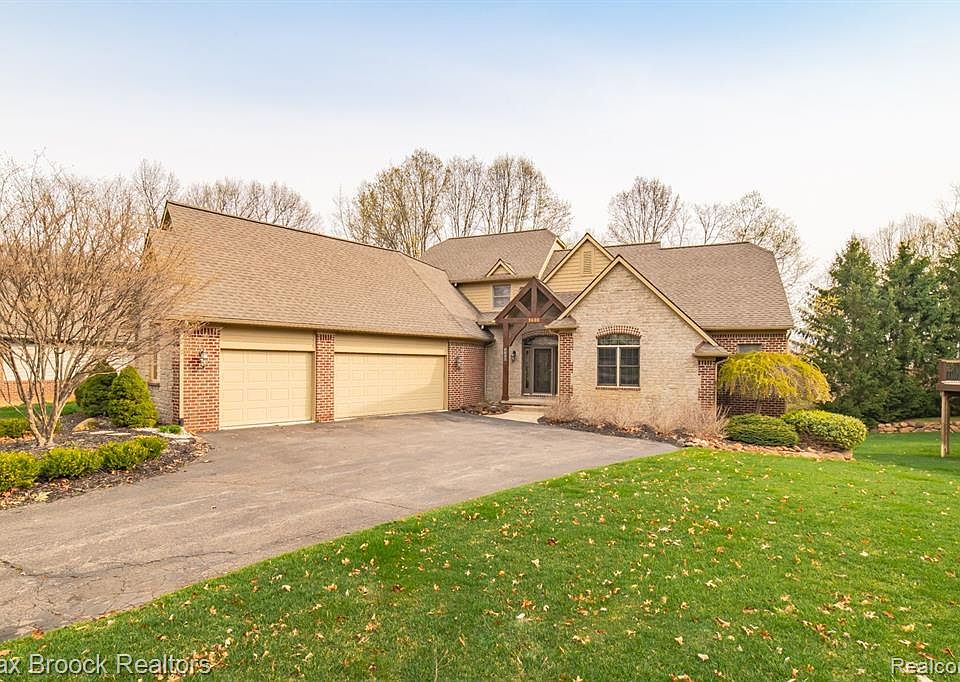 9688 Kingston Pointe Dr, Clarkston, MI 48348 Zillow